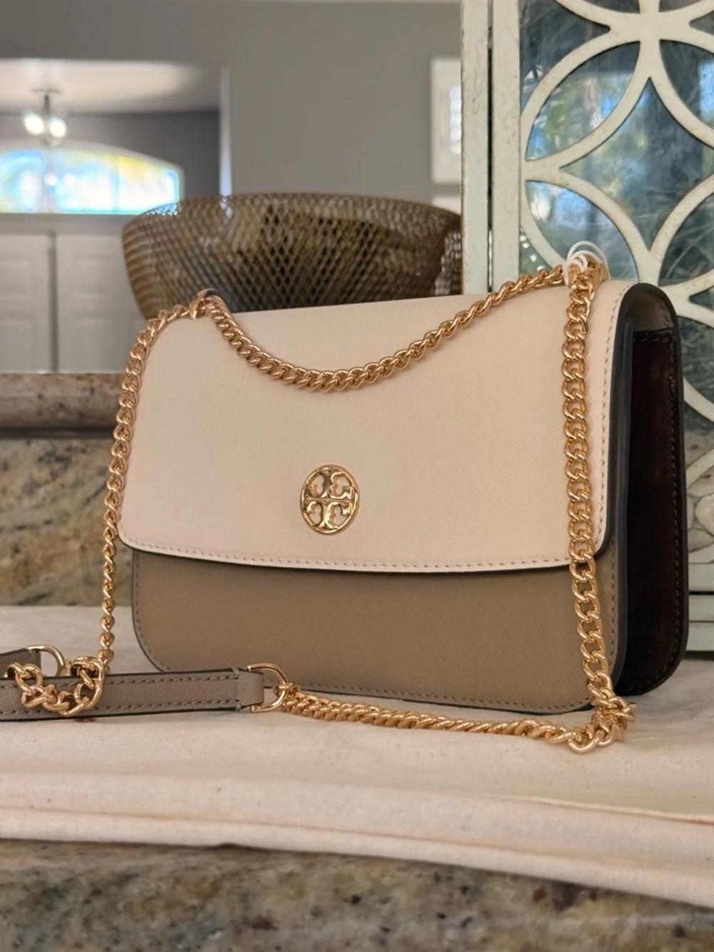 New Tory Burch COLOR-BLOCK SHOULDER BAG BRIE / ALMOND / COLD BREW